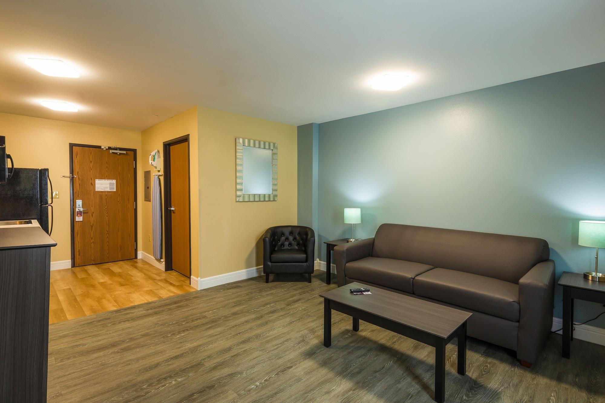 Hawthorn Extended Stay By Wyndham Saint Robert Exterior photo